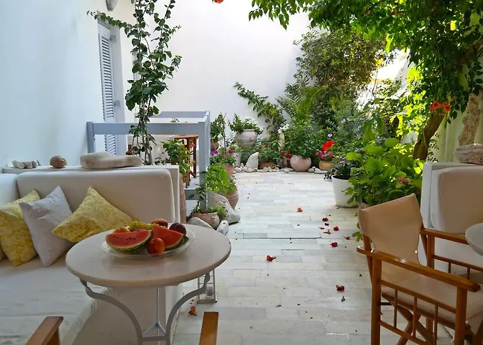 فندق Sanoudos Naxos City