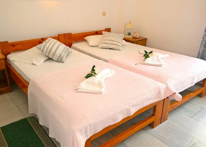 Sanoudos * Naxos City